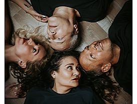השתקפויות